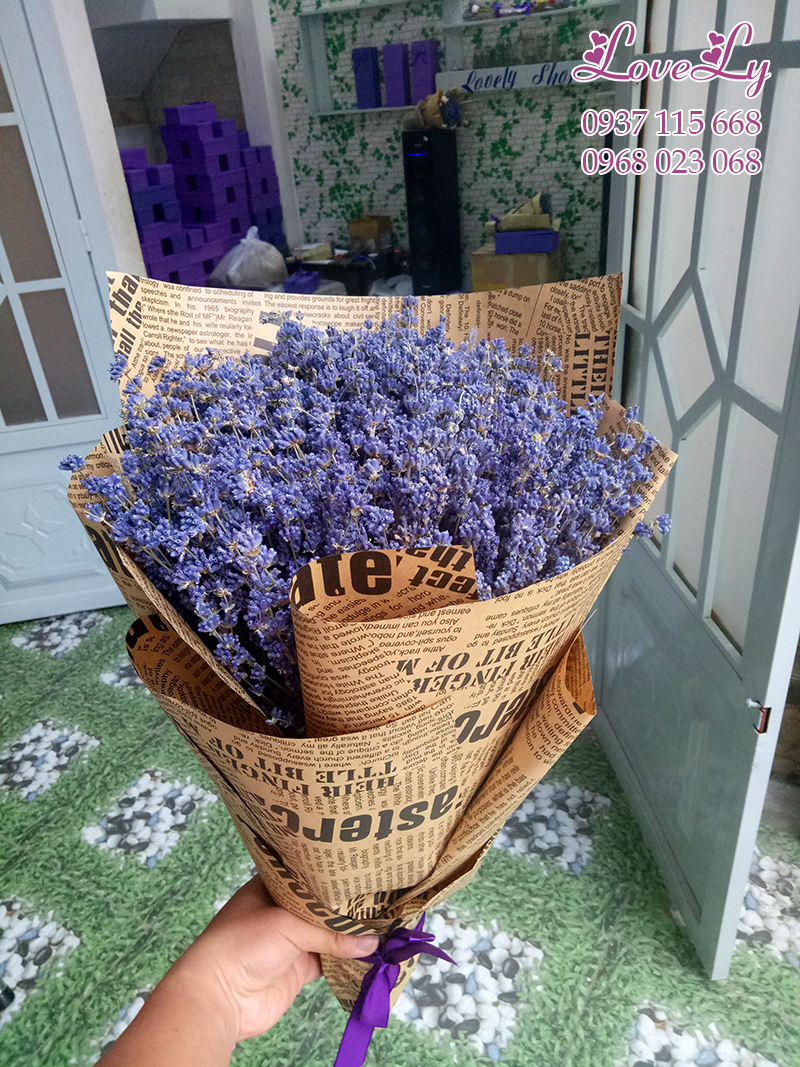 bó hoa lavendre khô khổng lồ tặng ngày 20/10